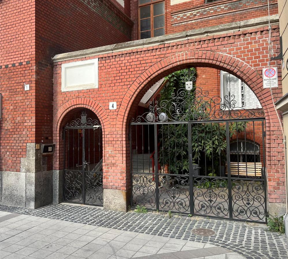 Ili Apartment, Budapest