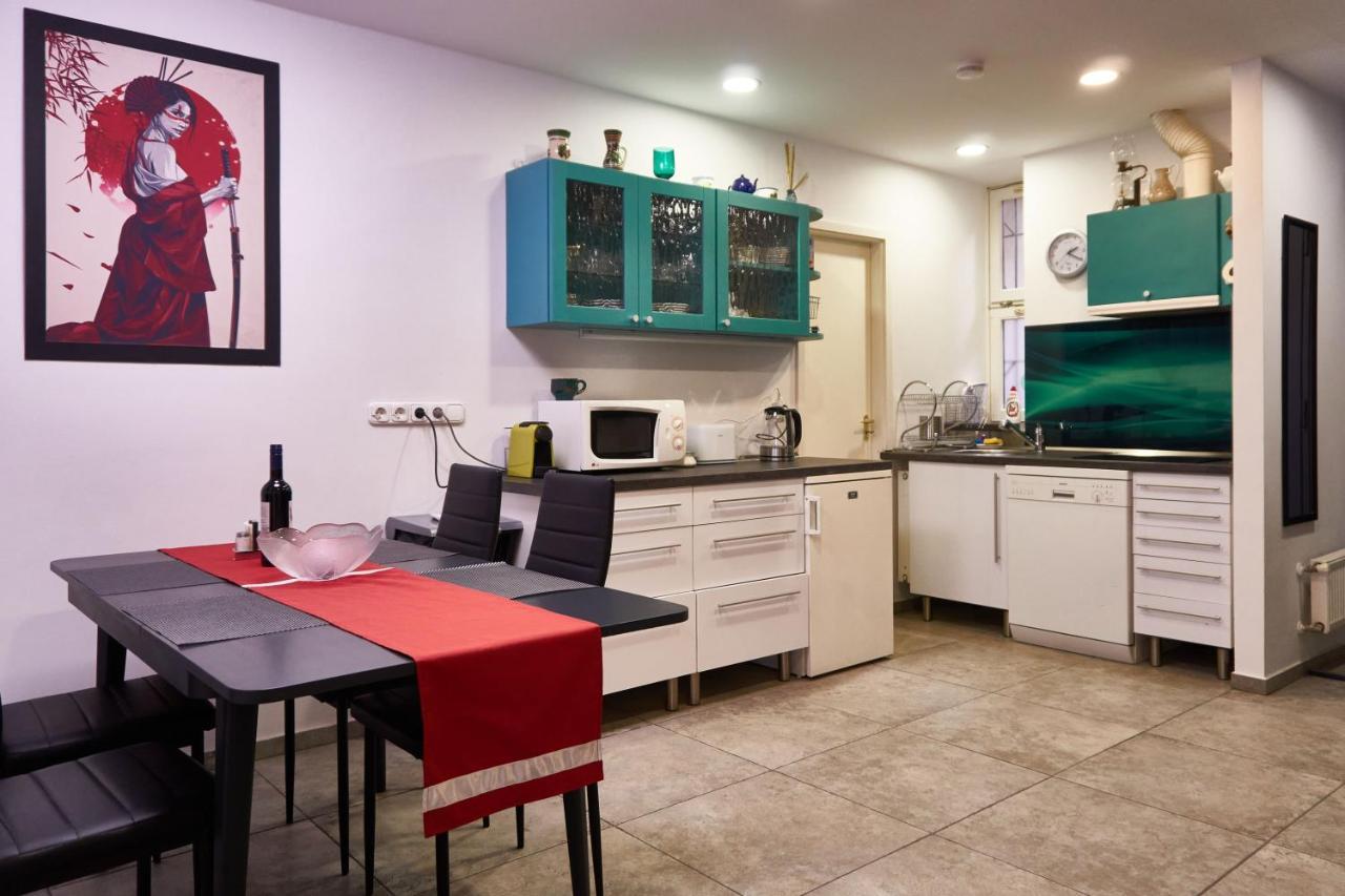 Ili Apartment — Photos 1